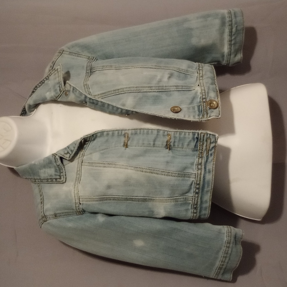 Rue 21 crop denim jacket